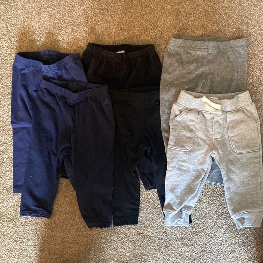 Girls pant bundle, sizes range from 9-12 months (read description please)